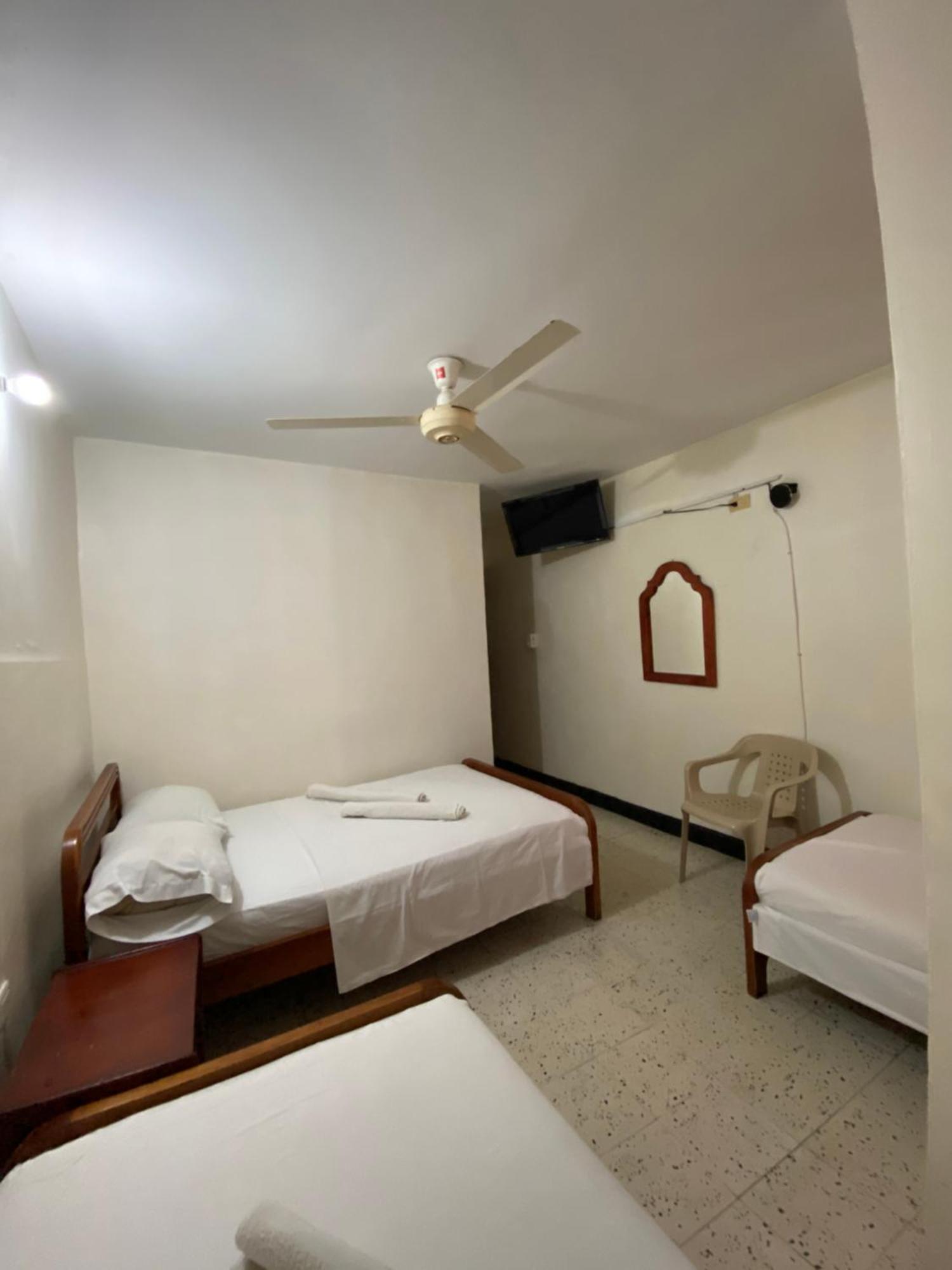 Hotel Granate Santa Marta  Quarto foto